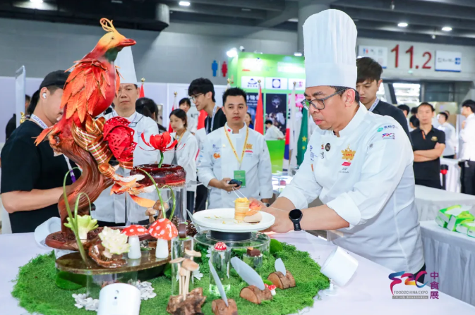 熱力不減！2025F2C中食展?廣州次日高光不斷，采購(gòu)對(duì)接、賽事、論壇商機(jī)齊爆發(fā)
